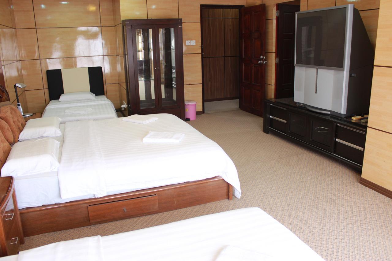 Marina Court, Kota Kinabalu, Sabah Villa ภายนอก รูปภาพ