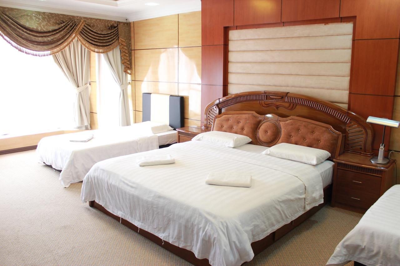 Marina Court, Kota Kinabalu, Sabah Villa ภายนอก รูปภาพ